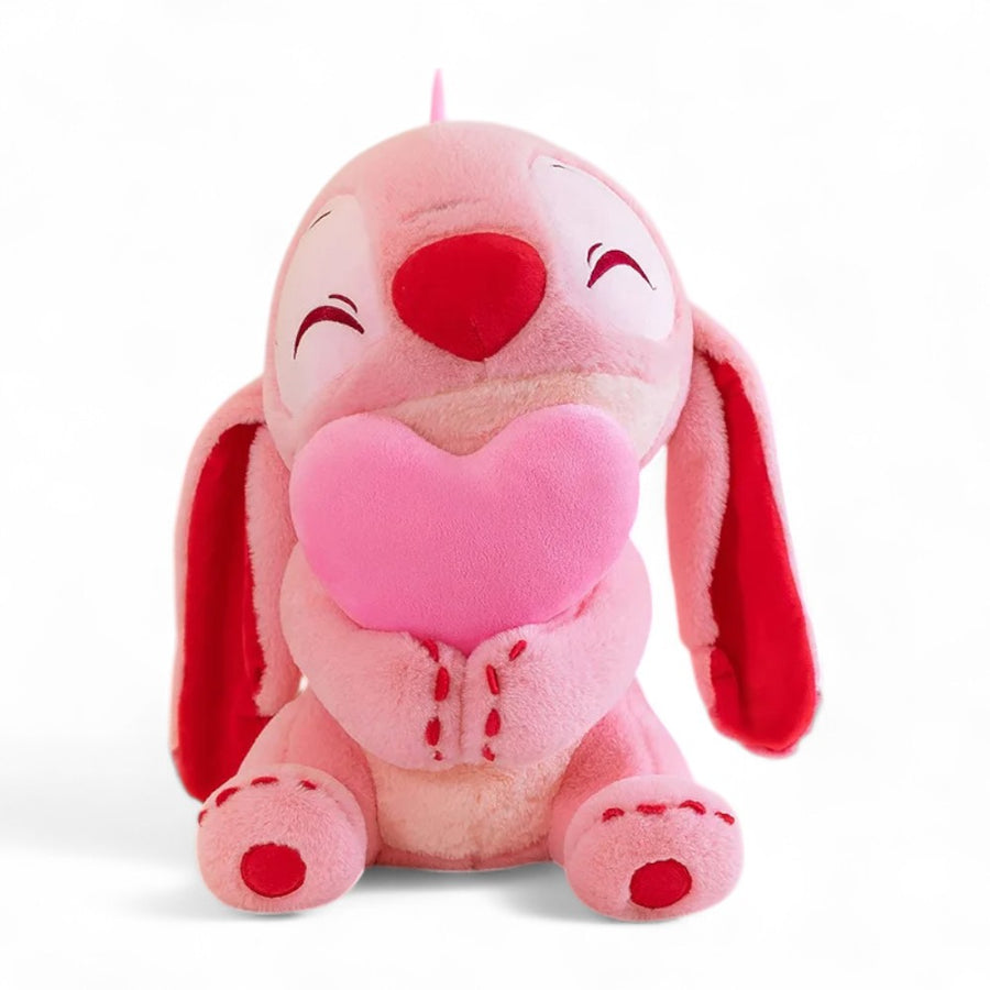 Peluche Stitch et Angèle amoureux