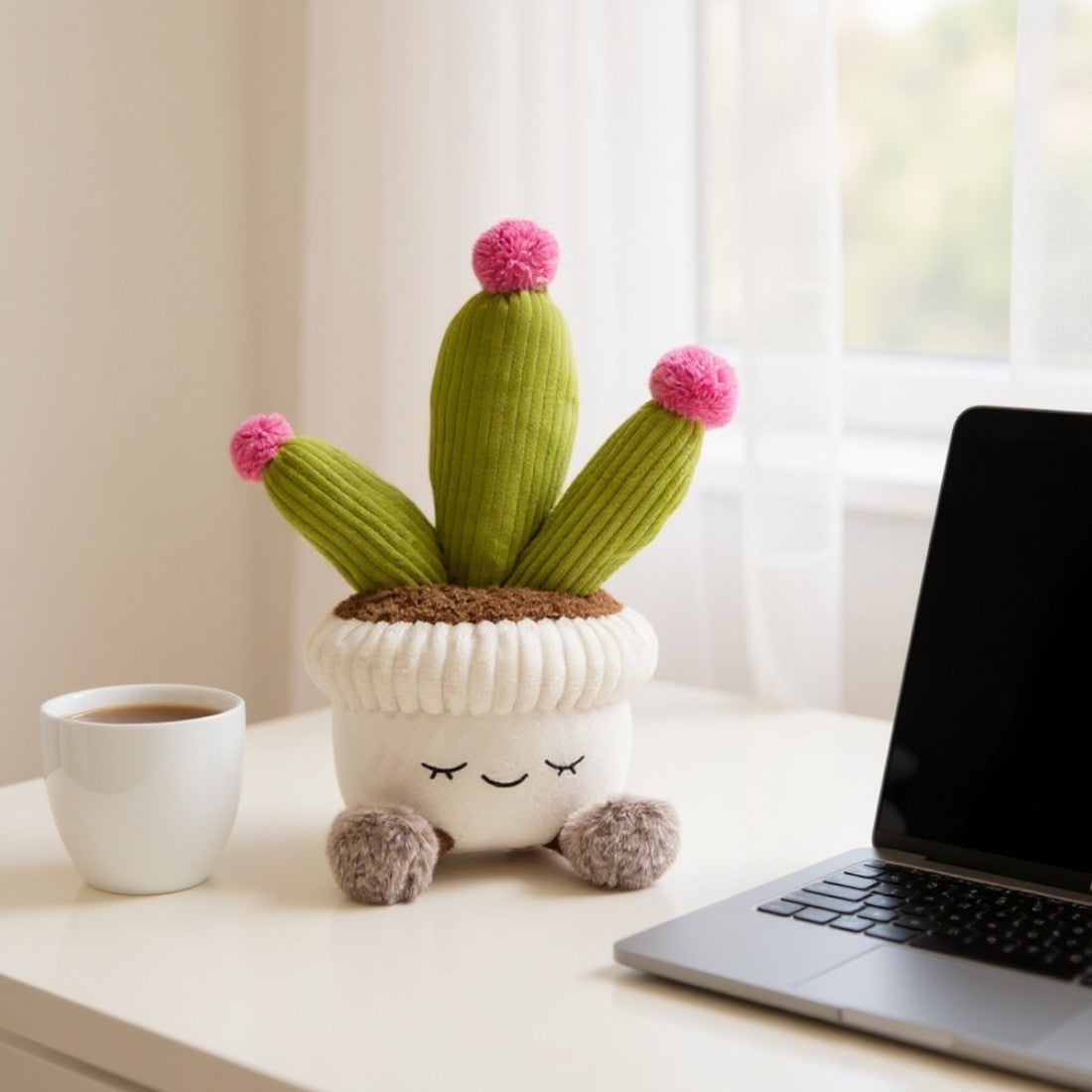 Peluche kawaii plante en pot rond