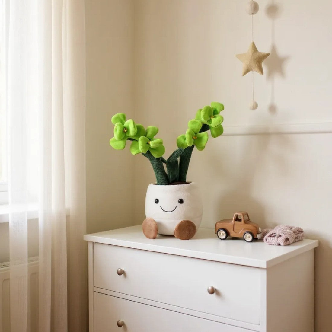 Peluche plante kawaii orchidée douce et colorée
