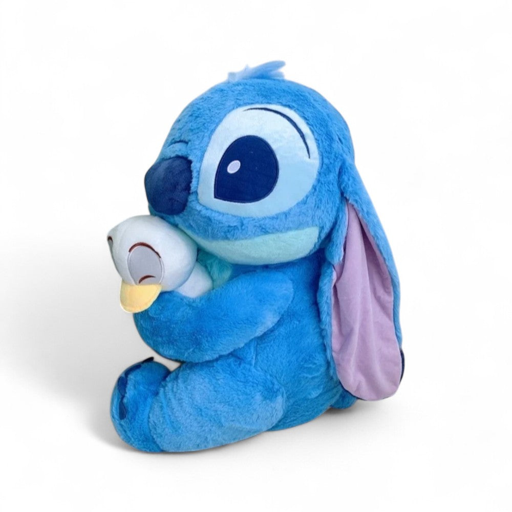 Peluche Stitch avec son doudou canard