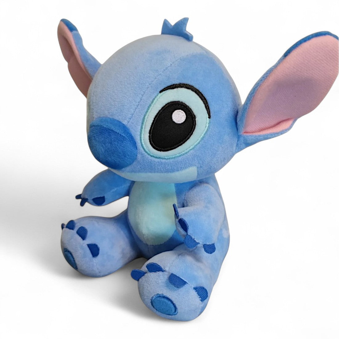 peluche Stitch Disney tendre câlin
