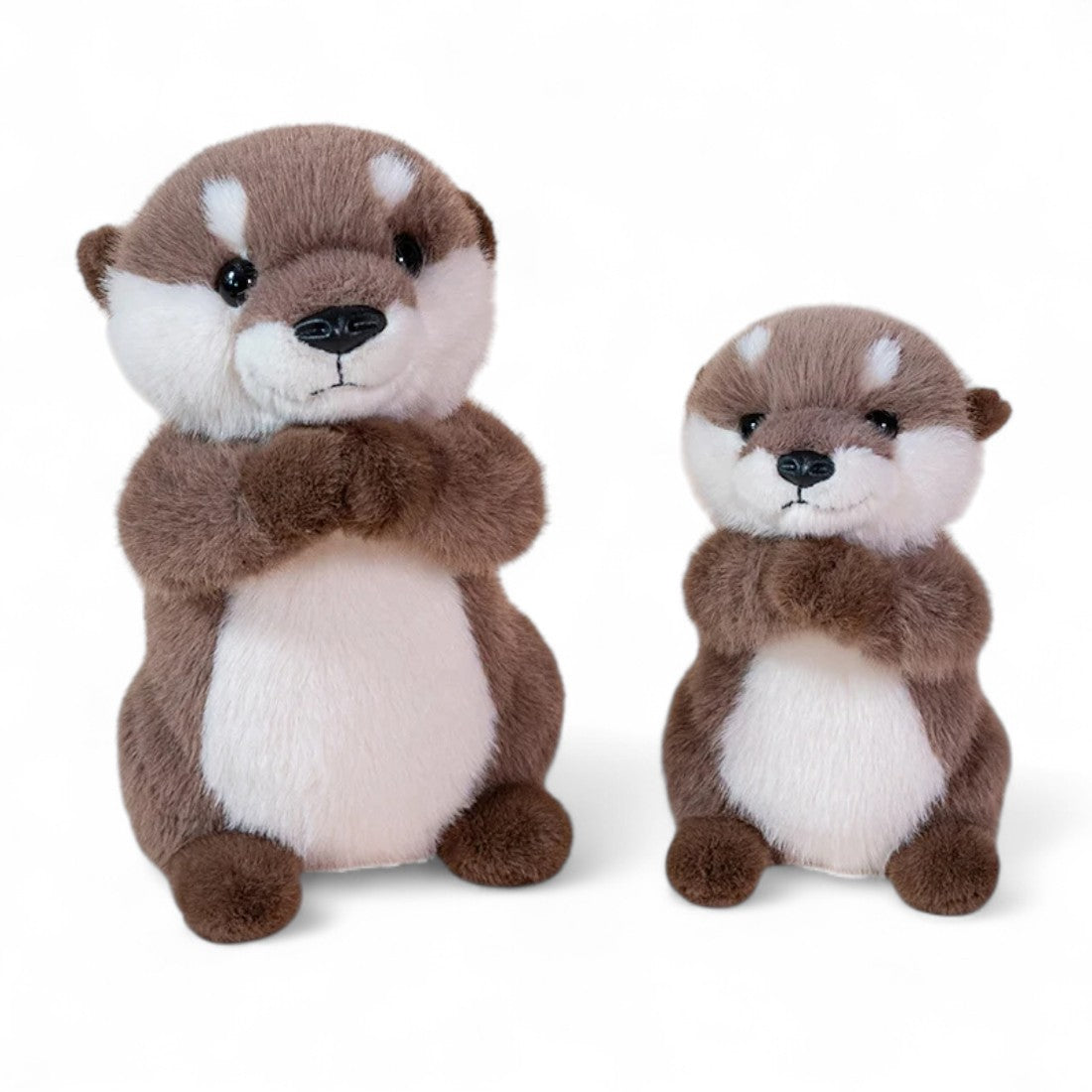 Loutre en peluche attendrissante