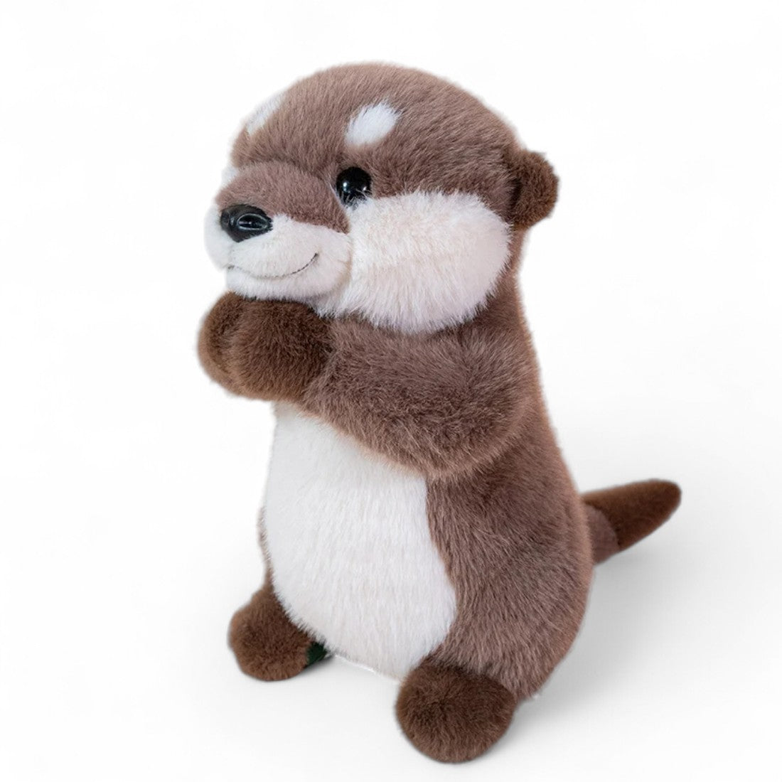 Loutre en peluche attendrissante