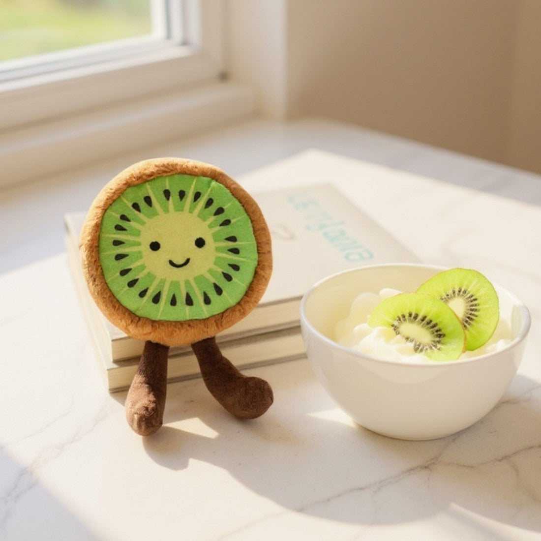 Peluche fruit kawaii kiwi joyeux