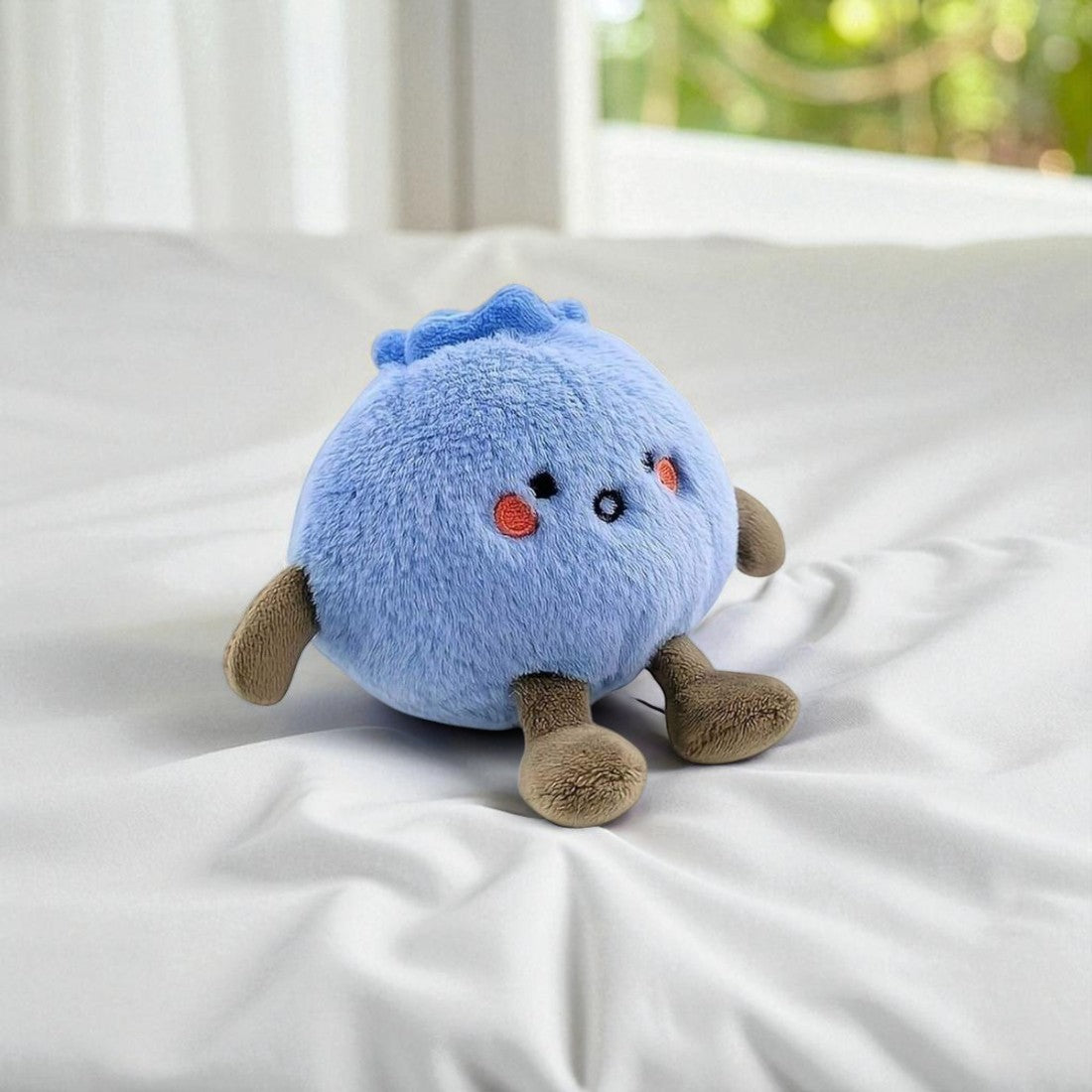 Peluche fruit kawaii myrtille attendrissante