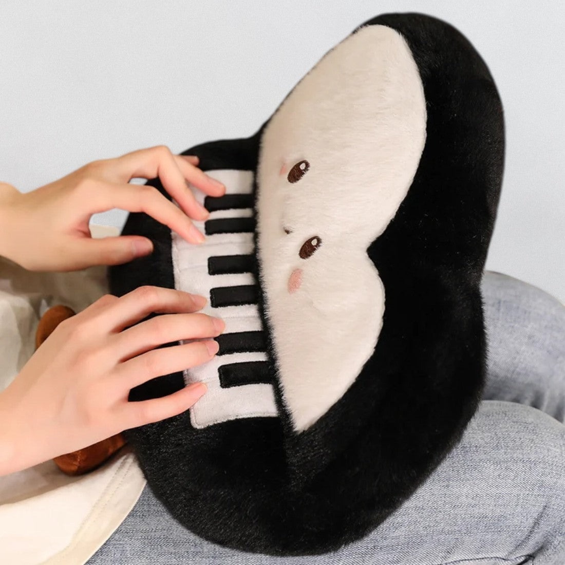 Peluche instrument kawaii piano tendre