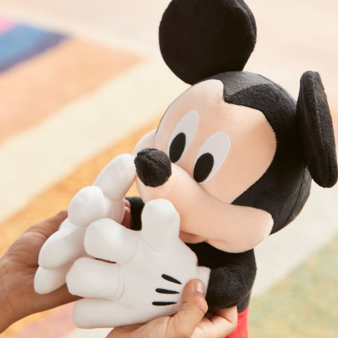 Peluche Disney Mickey iconique