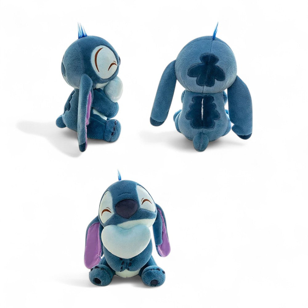 Peluche Stitch et Angèle amoureux