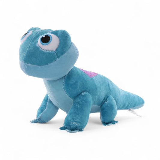 Peluche du personnage Bruni, esprit du feu bleu de la Reine des Neiges, avec grands yeux et dos violet, sur fond blanc.