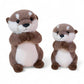 Loutre en peluche attendrissante