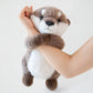 Loutre en peluche attendrissante