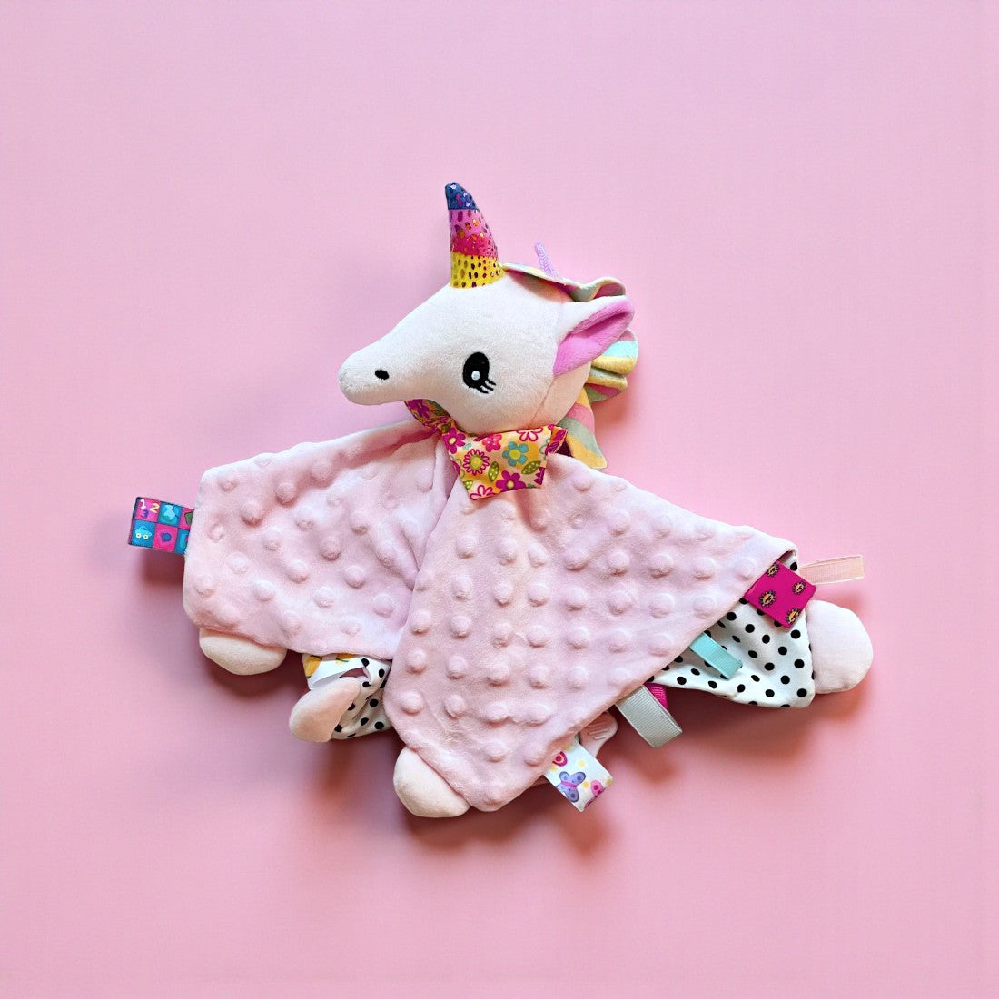 Doudou carré peluche douce licorne pour bébé