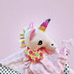 Doudou carré peluche douce licorne pour bébé