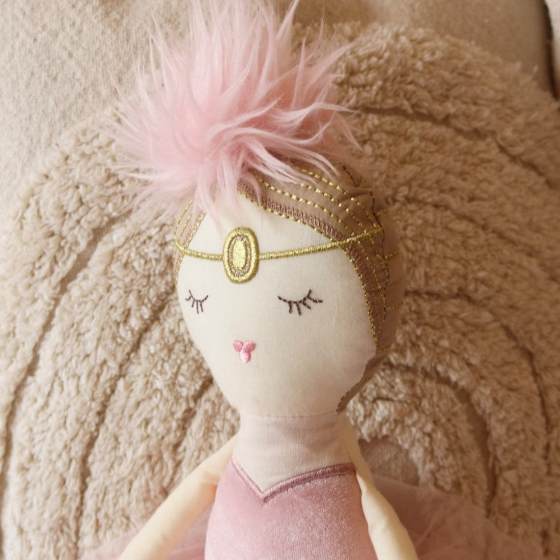 Peluche poupée danseuse étoile en robe rose