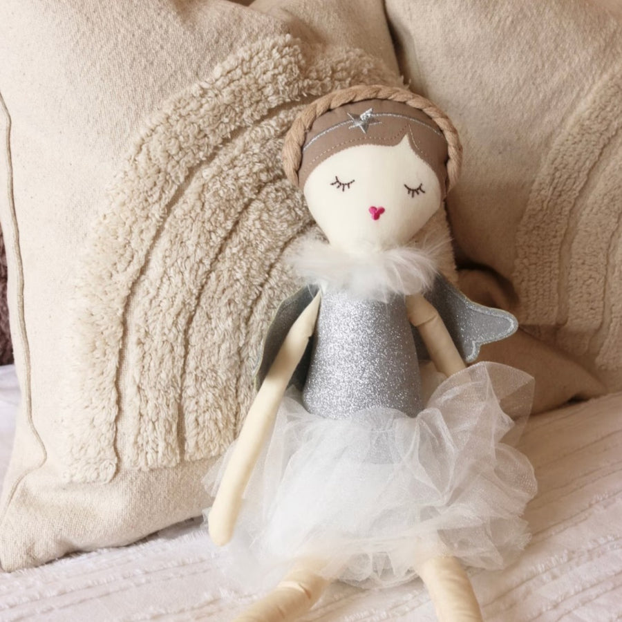 Poupée ange robe tulle argent et ailes argentées