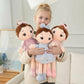 Poupée en peluche petite fille en robe