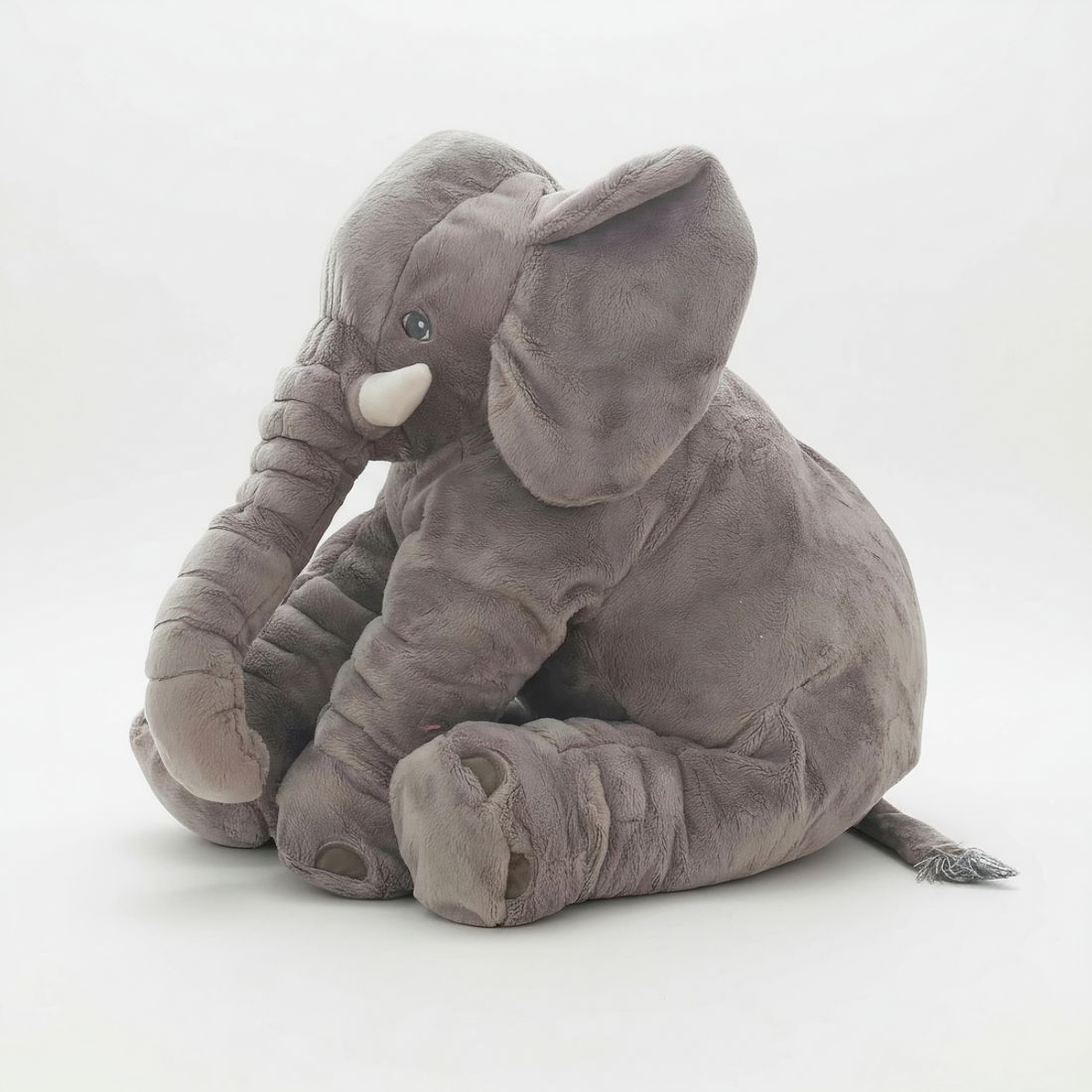 Peluche éléphant gris moelleux 40 cm