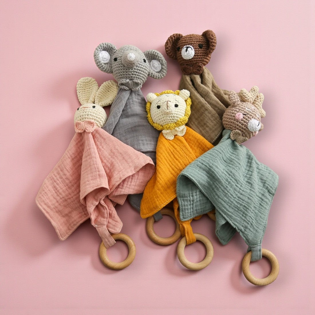 Peluche doudou plat tête ourson crochetée pour bébé