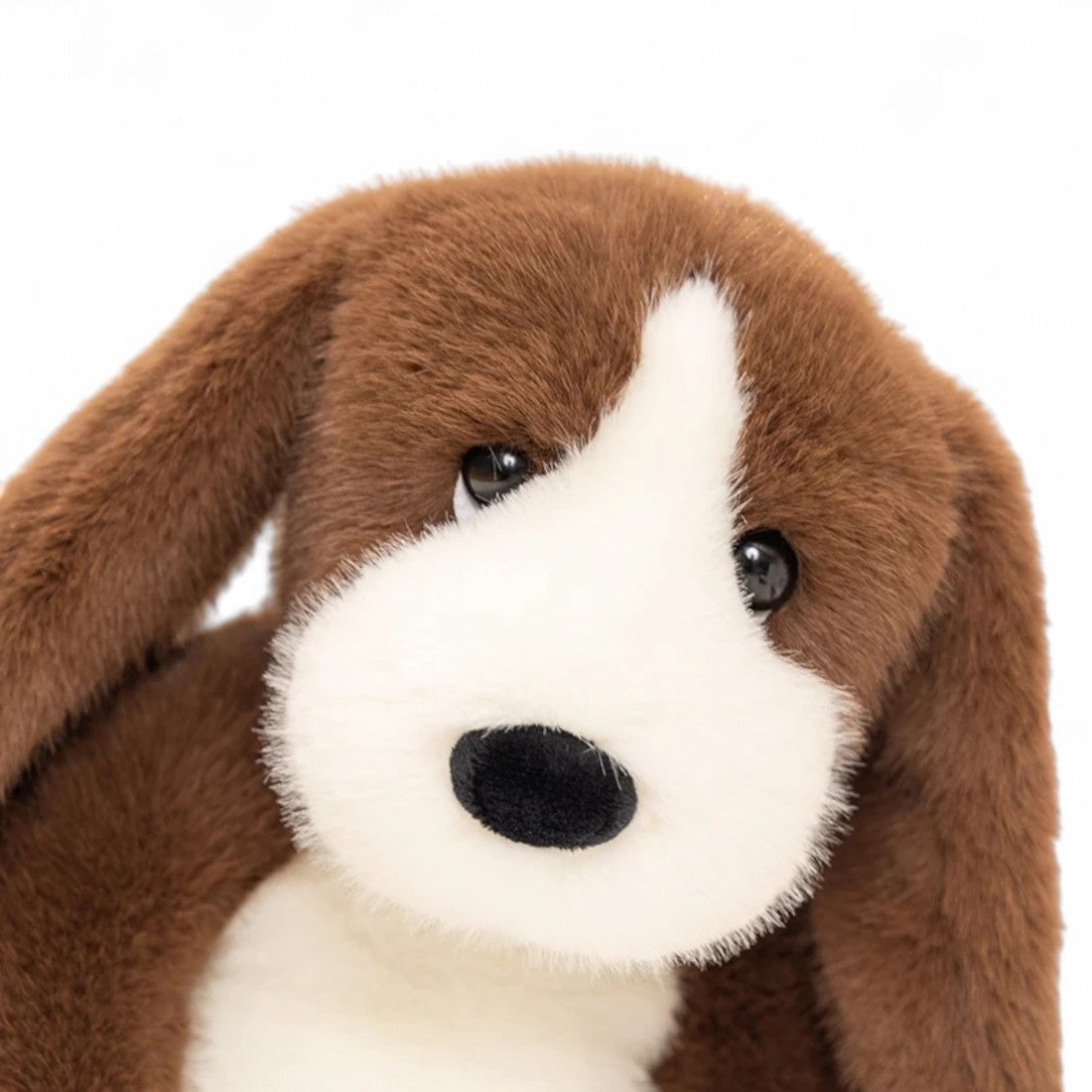 Peluche chien basset doux à longues oreilles