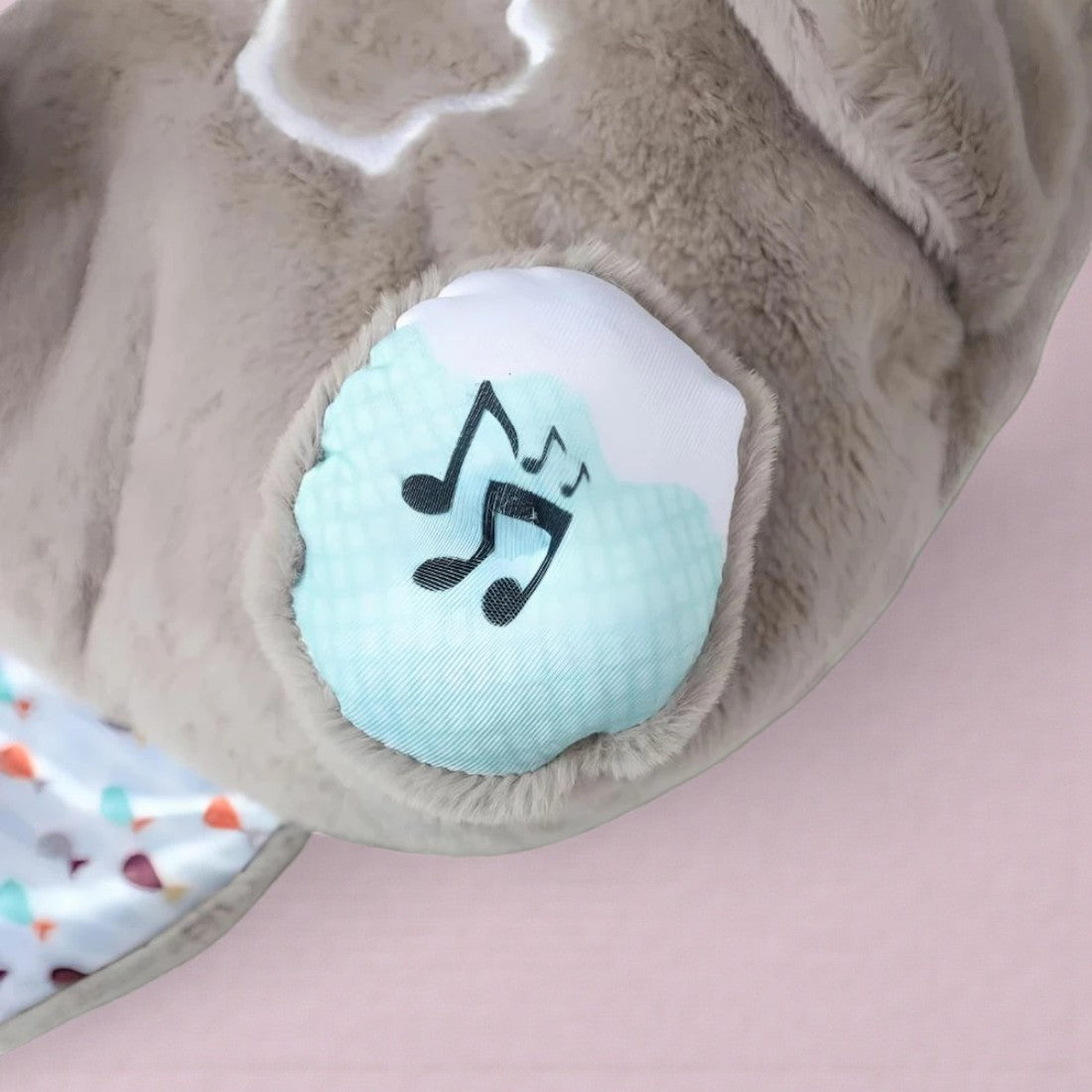 Peluche veilleuse loutre respirante relaxante pour bébé