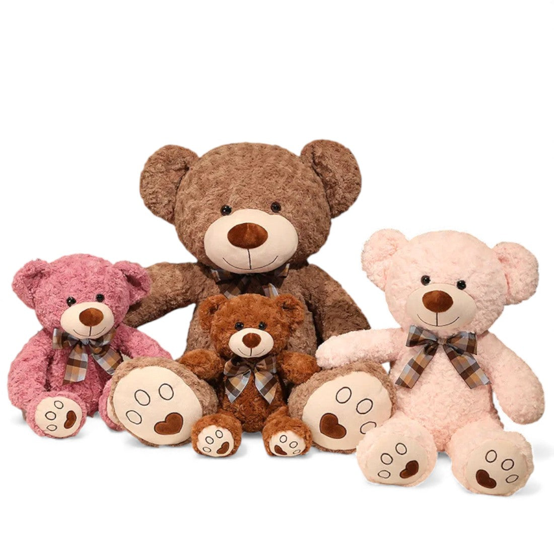 Ours bouclé traditionnel avec nœud rétro