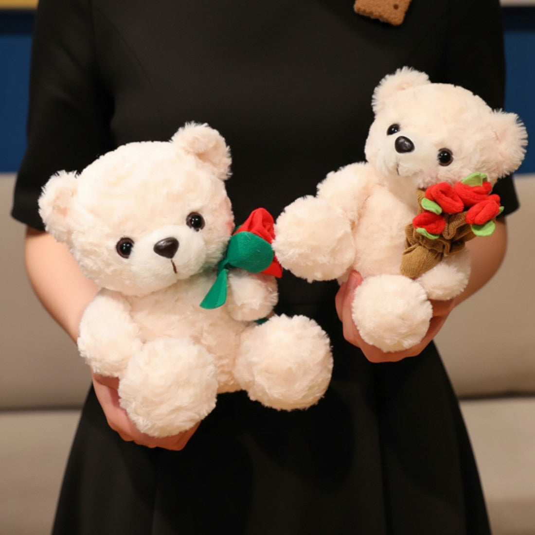 Peluche ours romantique avec bouquet de fleurs