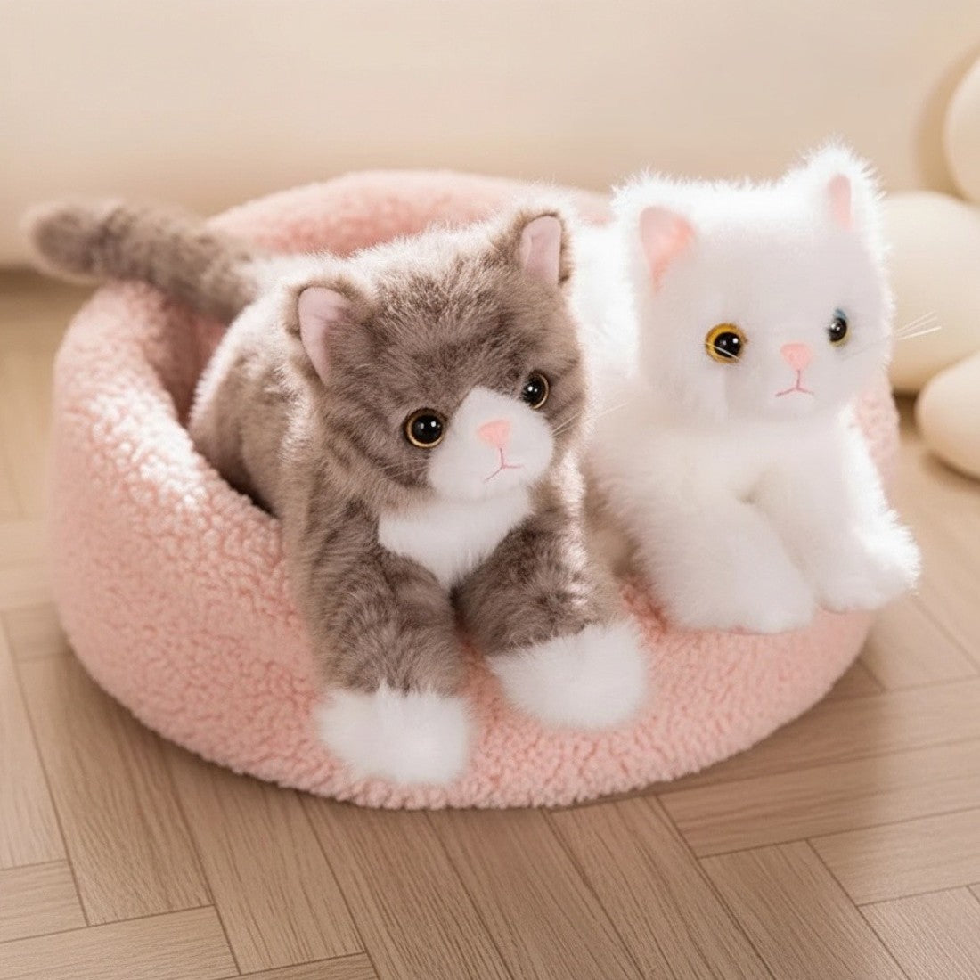 Peluche chat à câliner