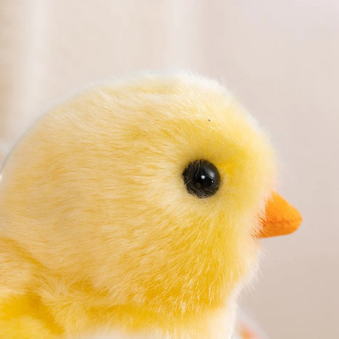 Peluche poussin jaune tout doux réaliste