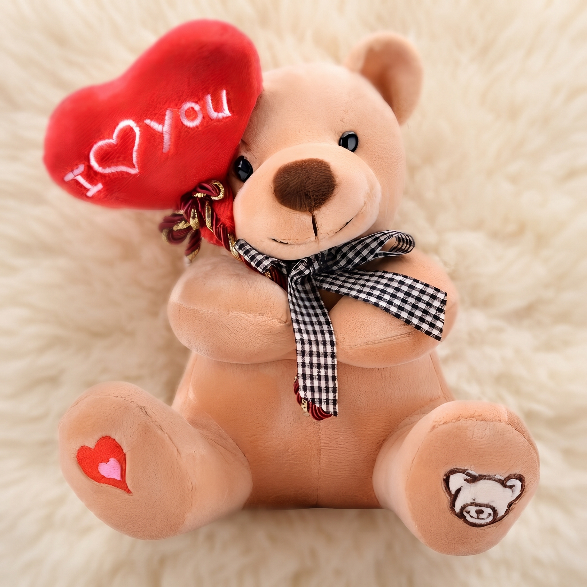 Ours en peluche avec coeur mignon - Detail matière