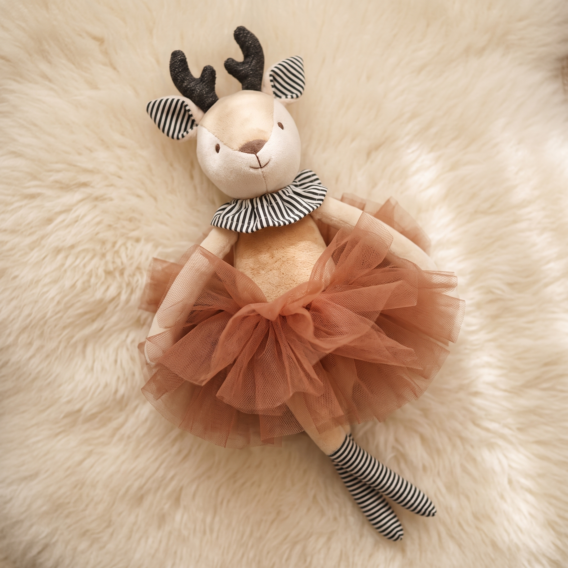Peluche Biche en Tutu Orange - Détail matière