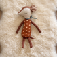 Peluche Biche Tissu Marron à Pois - Détail matière