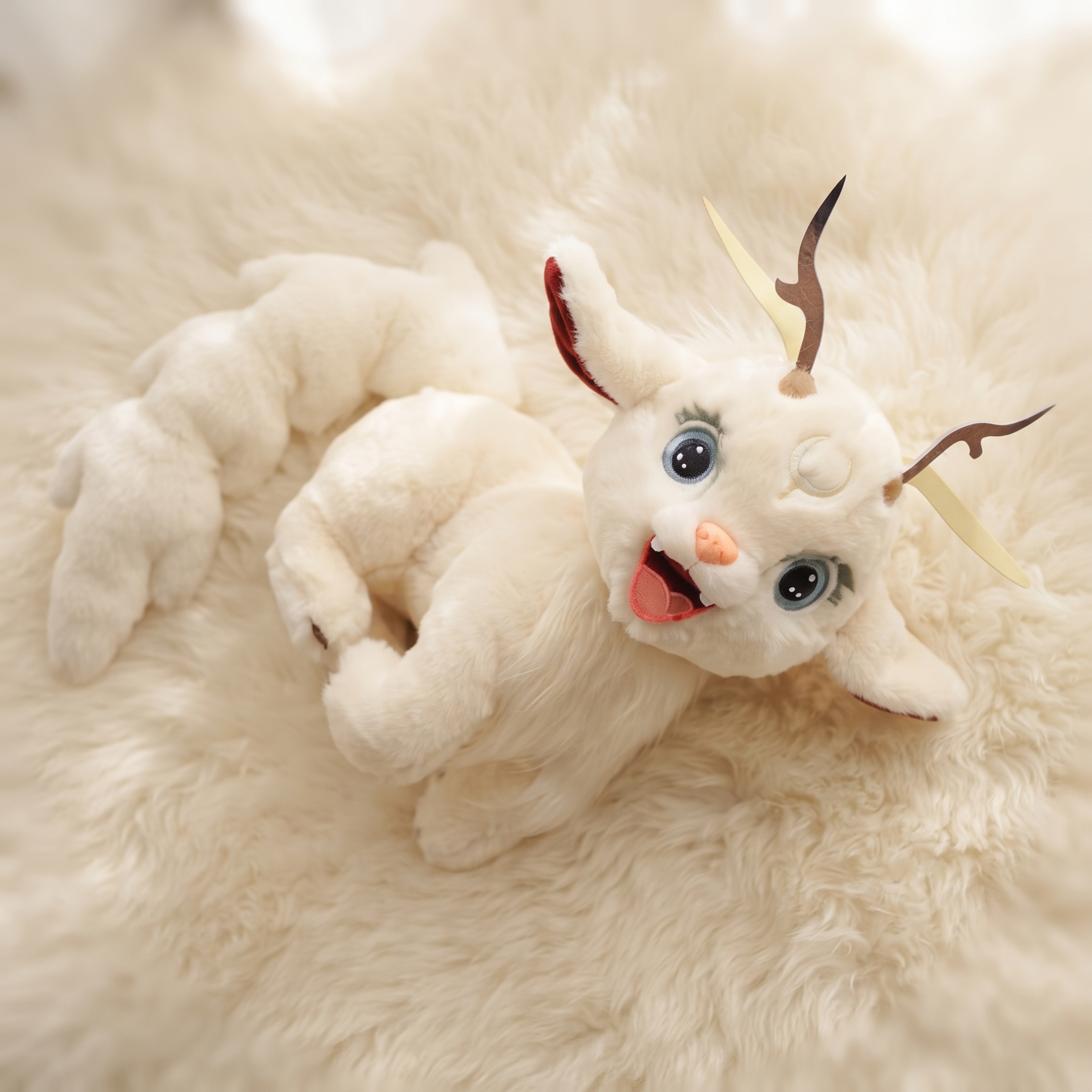 Peluche Cerf Blanche 50cm - Détail matière