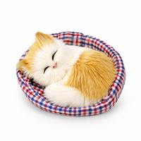Peluche Chat Endormi avec Panier Décoratif - Modèle 1