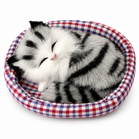 Peluche Chat Endormi avec Panier Décoratif - Modèle 4
