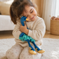 Peluche Flamant Bleu avec Couronne Dorée - Utilisation cosy intérieur