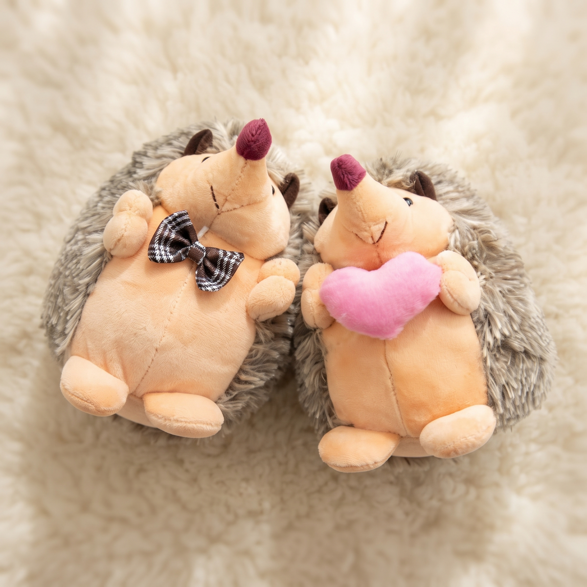 Peluche Hérisson Couple Amoureux - Détail matière