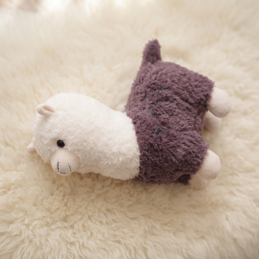 Peluche Lama Bicolore Violet et Crème 28cm - Détail matière