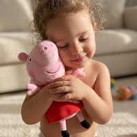 Peluche Peppa Pig 19 cm Robe Rouge - Utilisation cosy intérieur