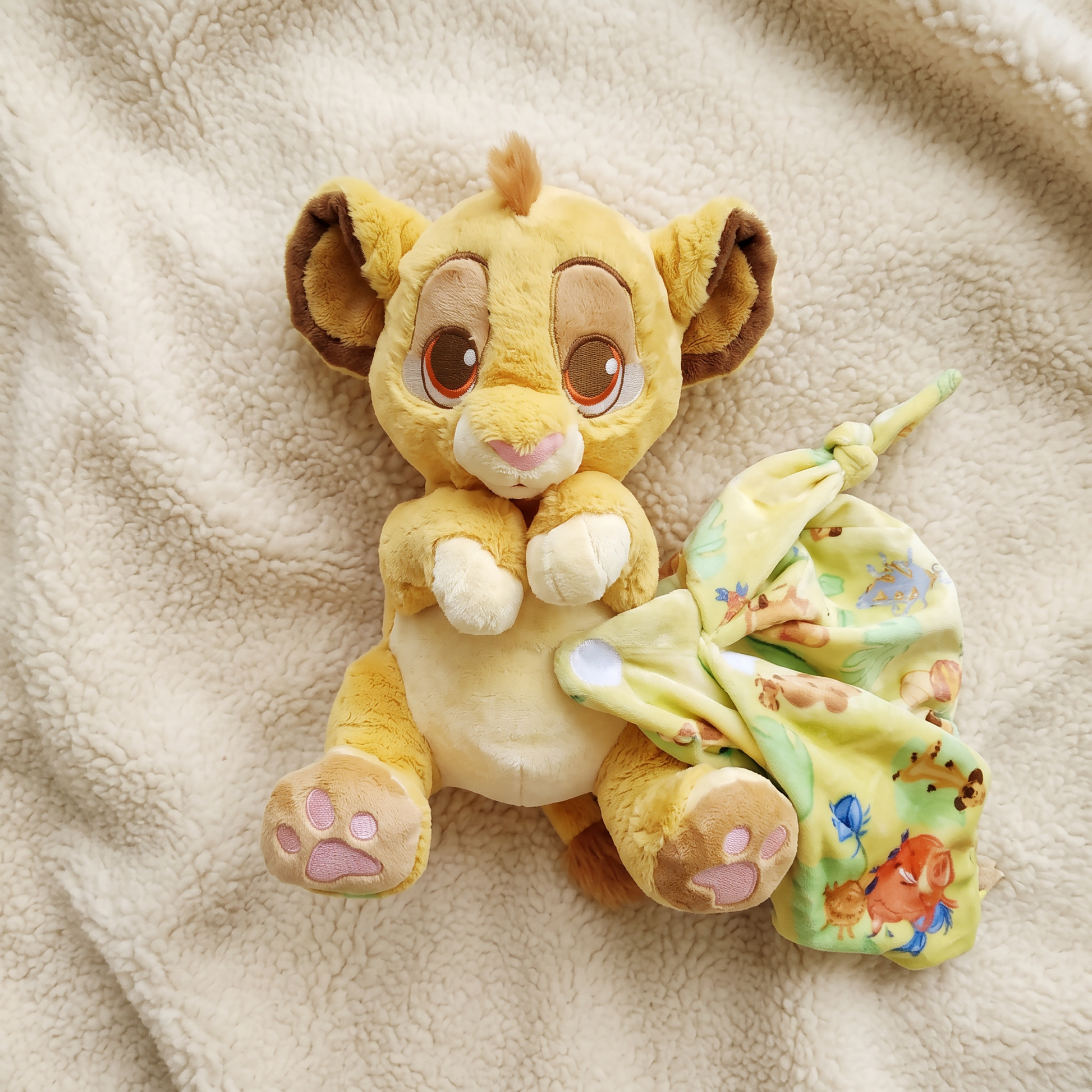 Peluche Simba avec Couverture Amovible - Détail matière