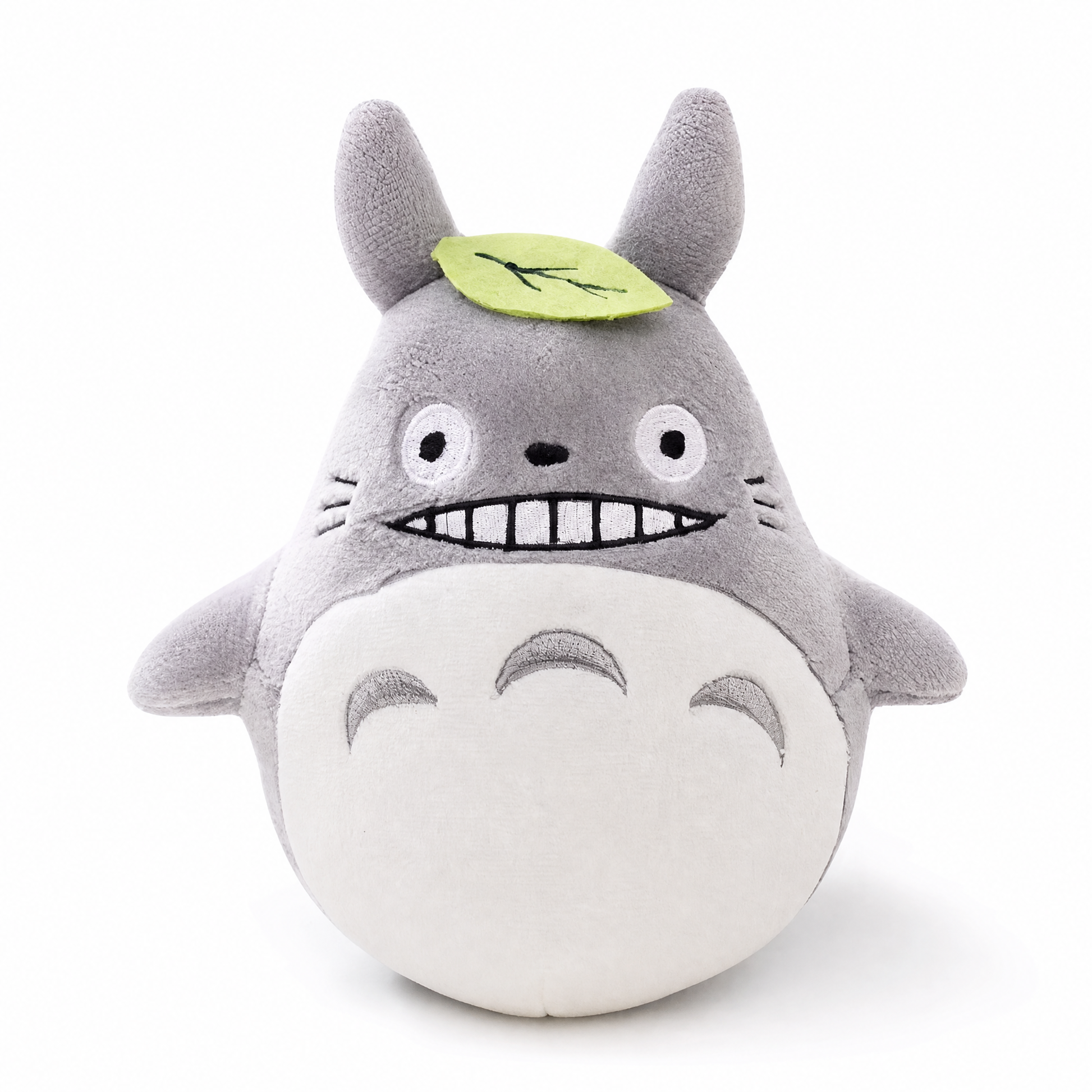 Peluche Totoro Feuille Verte - Fond blanc frontal