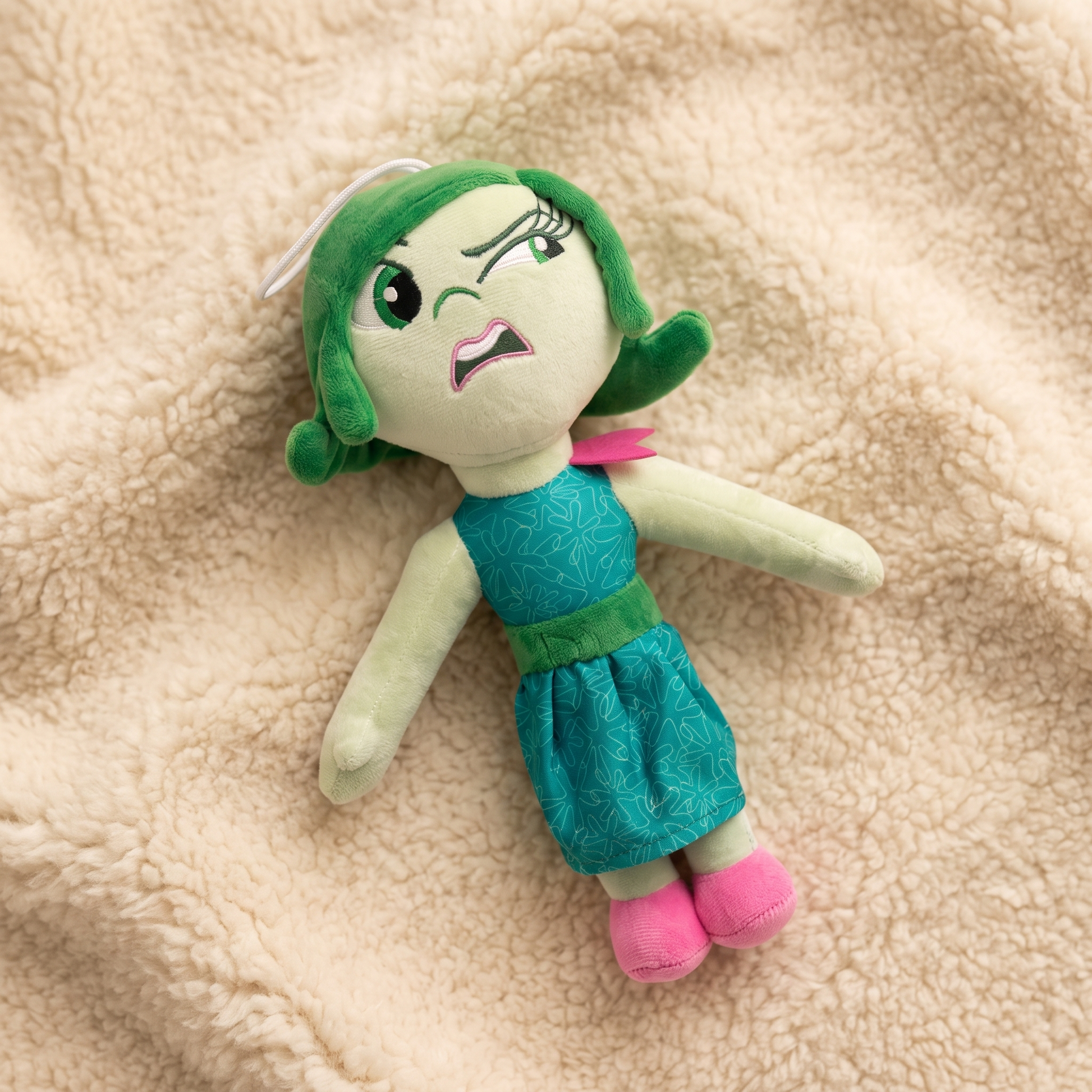 Peluche Vice Versa 2 Personnage Dégoût - Détail matière