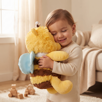 Peluche Winnie l'Ourson Déguisé en Abeille 50 cm - Utilisation cosy intérieur