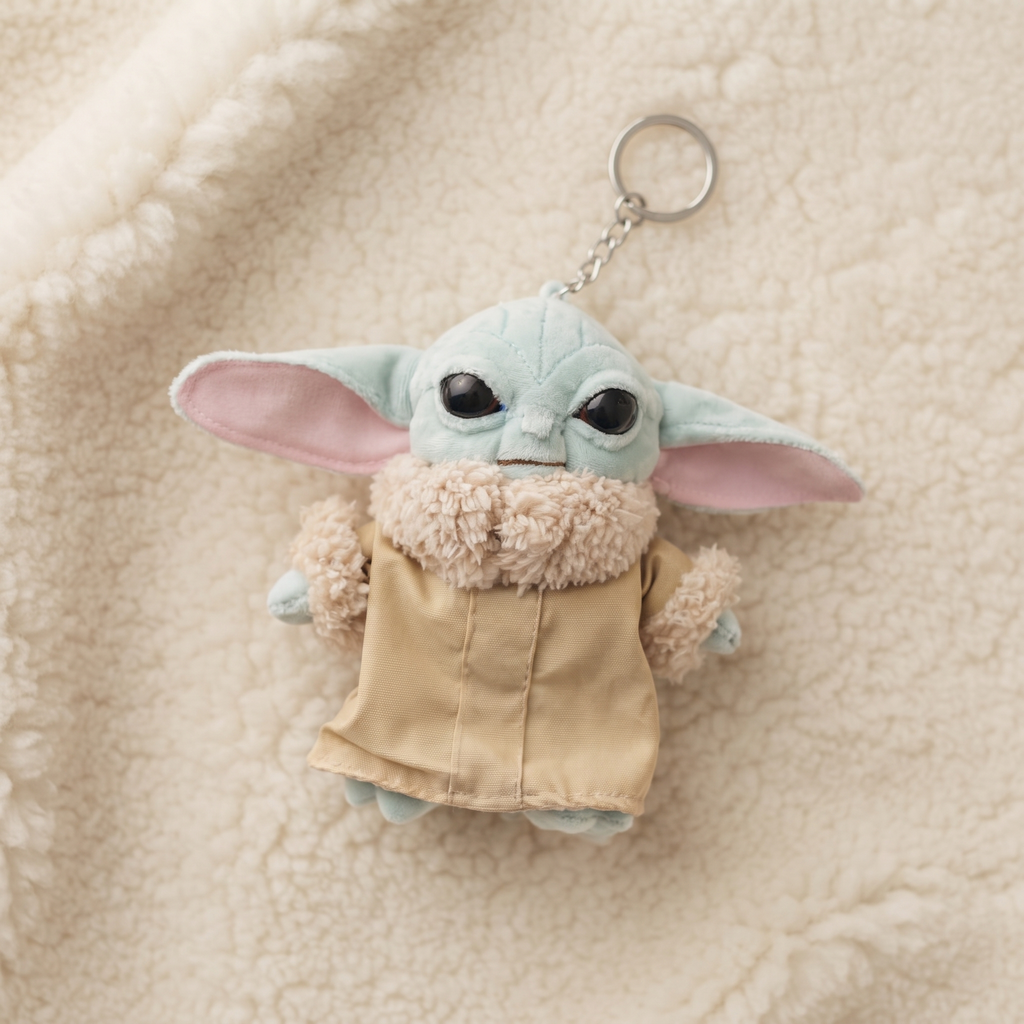Porte-clé Baby Yoda Grogu Peluche Star Wars - Détail matière
