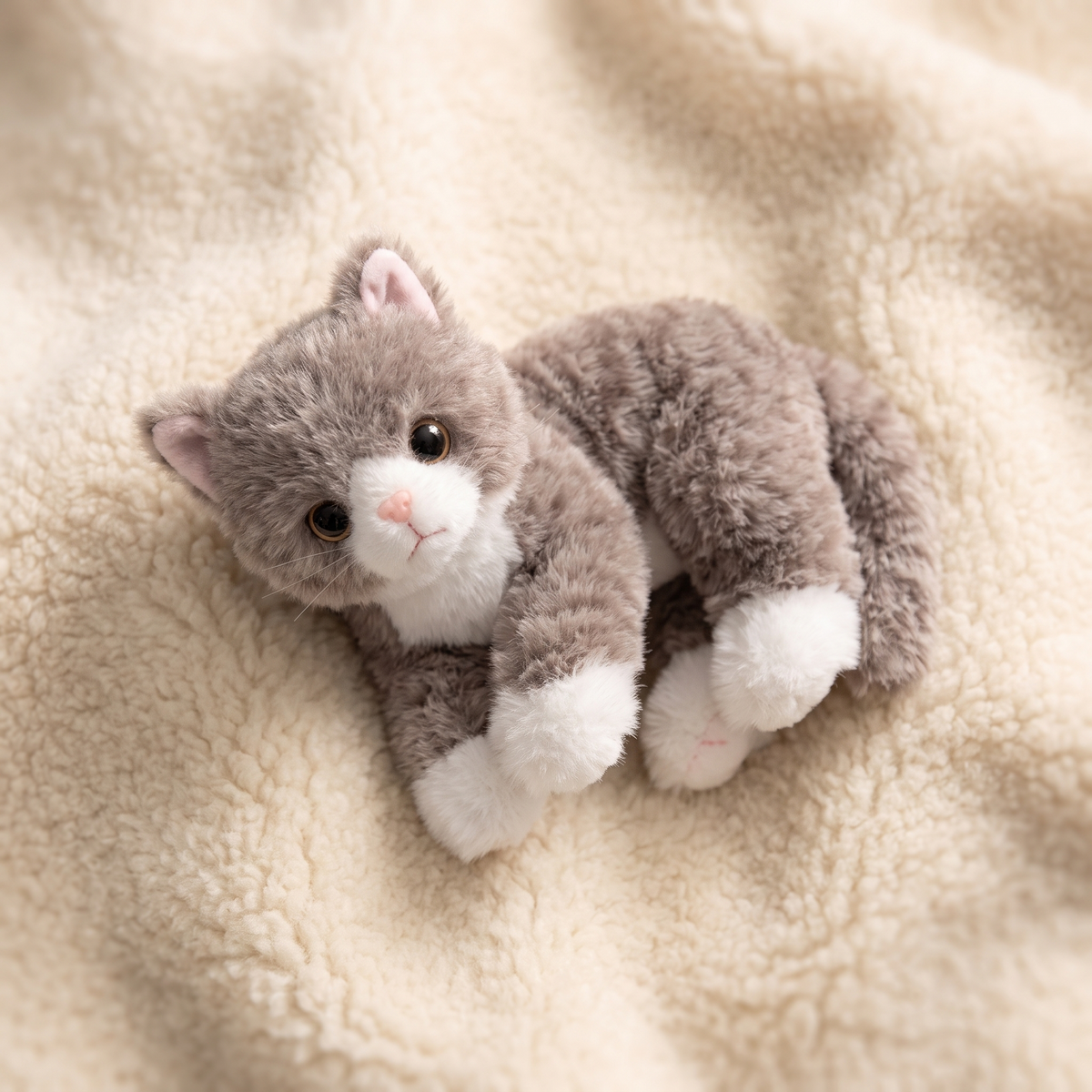 Realistische Katze Kuscheltier - Détail matière