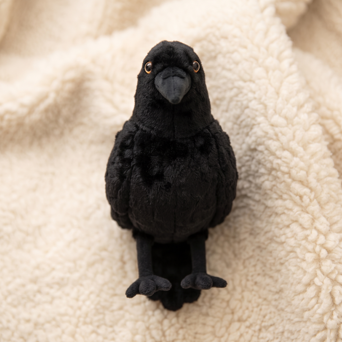 Schwarzes Rabe Kuscheltier Halloween Deko - Détail matière